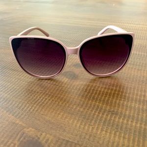 Torrid oversized cat eye sunglasses